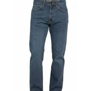 New Man Wrangler Regular Fit Free To Stretch 34x29 Item # 1796601